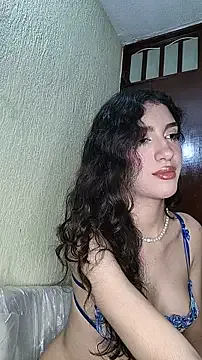 Emily-hottson from StripChat is Freechat