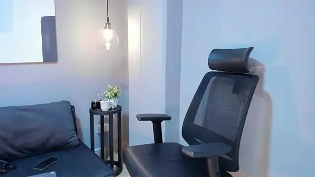 emily_mars1 from StripChat is Freechat