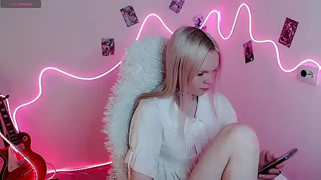 Emily_Nyaffee from StripChat is Freechat