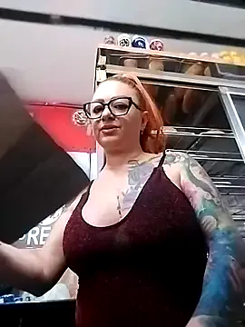 Girls: try live performances with matured performers, from dancing to quirks, in a variety of beautiful sex cams.