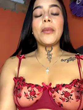 Emily_sharlot from StripChat is Freechat
