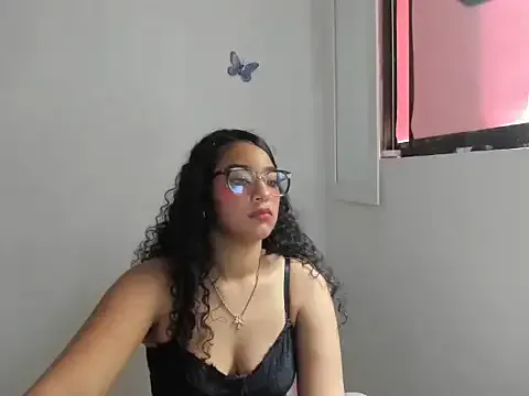 emily_stars1 from StripChat is Freechat