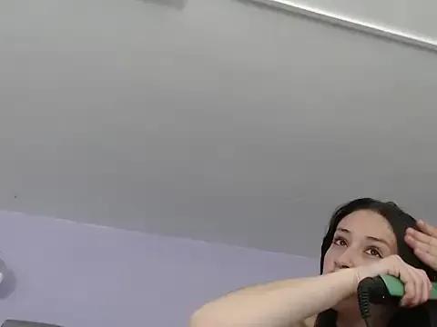 Emily_Swiftt from StripChat is Freechat