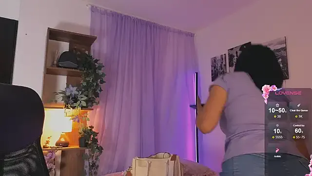 Emilyrouxe from StripChat