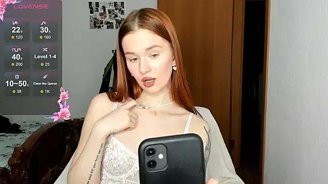 EmilySoul from StripChat is Freechat