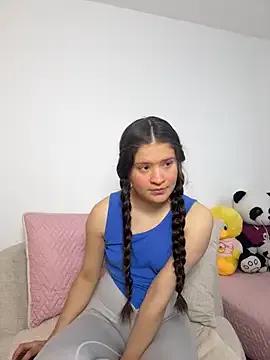 Emilyybennet_ from StripChat is Freechat
