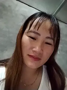 emini-xx from StripChat is Freechat