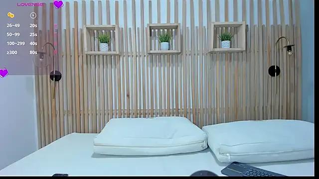 emma_cleir from StripChat is Freechat