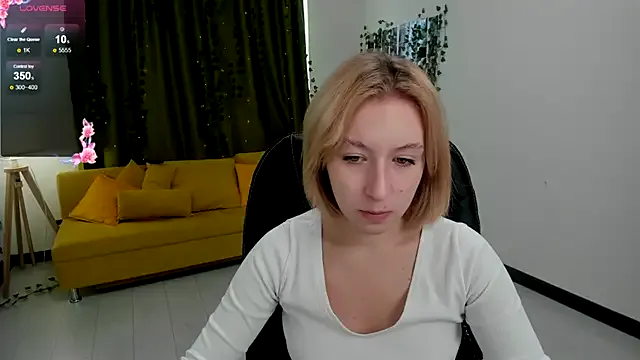 Girls: try live performances with matured performers, from dancing to quirks, in a variety of beautiful sex cams.