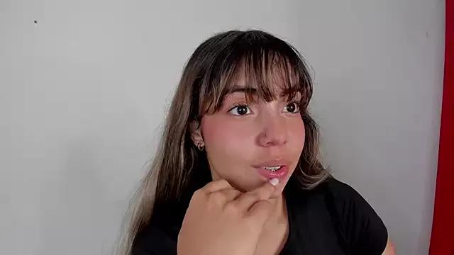 Emma_grays2 from StripChat