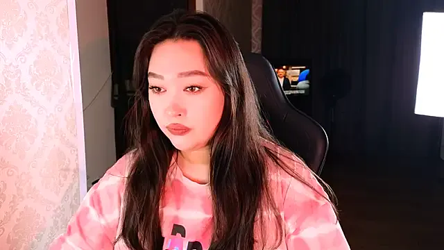 Emma_Uilson from StripChat is Freechat