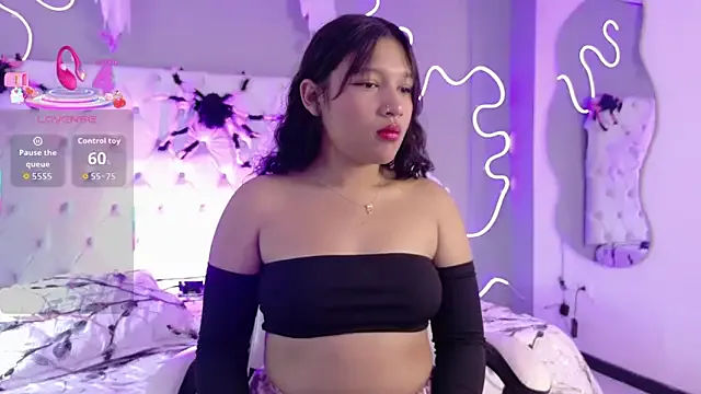 Emma_visconti from StripChat