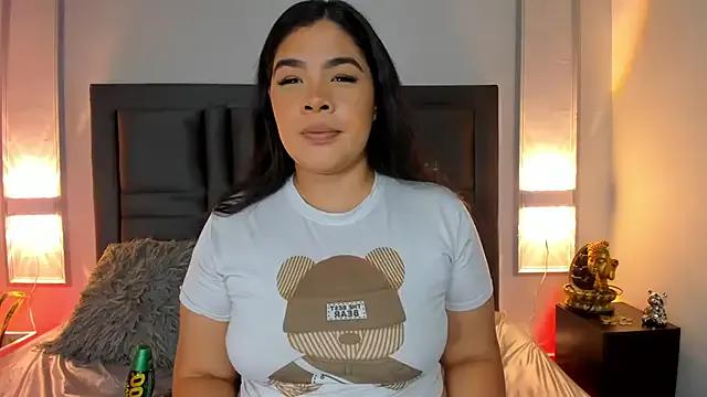 EmmaBecket2 from StripChat