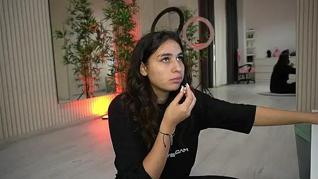 EmmaBlanco from StripChat