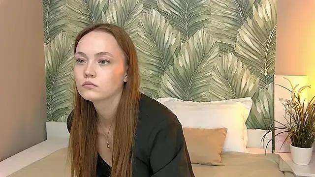 EmmaCamm from StripChat is Freechat