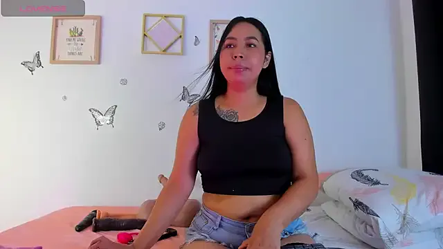 EmmaRogers from StripChat