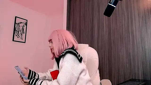 EmuOtori from StripChat is Freechat