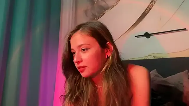 erikaa_miuu from StripChat is Freechat