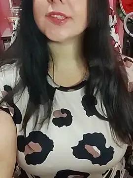 ErikaVlovely from StripChat is Freechat