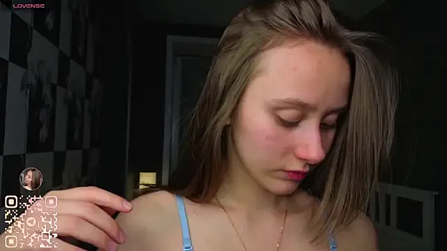 EthalBuffkin from StripChat is Freechat