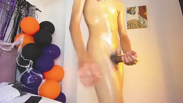 EthanBlackwoodd from StripChat is Freechat