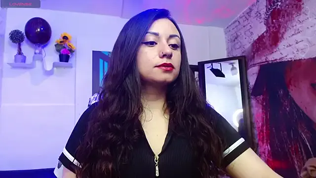 Eva_Roussell from StripChat is Freechat