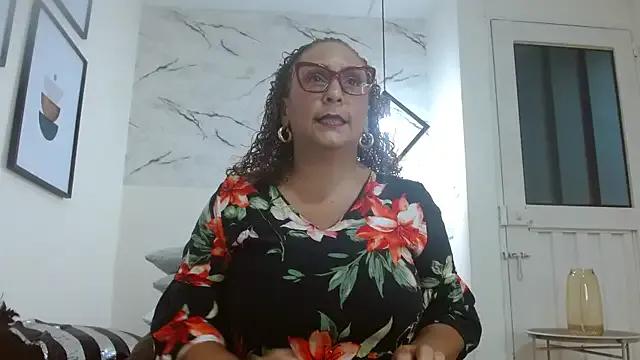 EvaMills1 from StripChat is Freechat