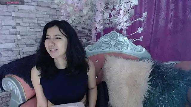 EvaNavarro_ from StripChat is Freechat