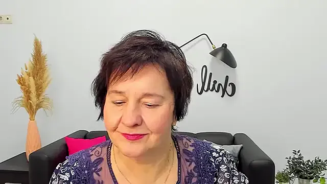 EveRalphes from StripChat is Freechat