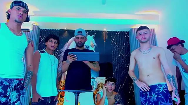 Extreme_boys from StripChat is Freechat
