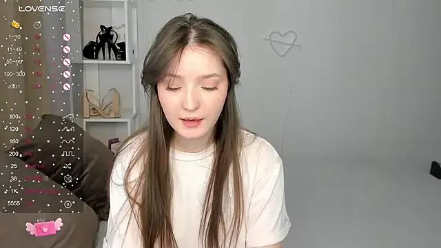 Fairyy_Moon from StripChat is Freechat