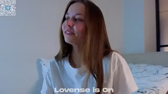 FalineDowlen from StripChat is Freechat