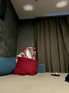 FavoriteKira from StripChat is Freechat