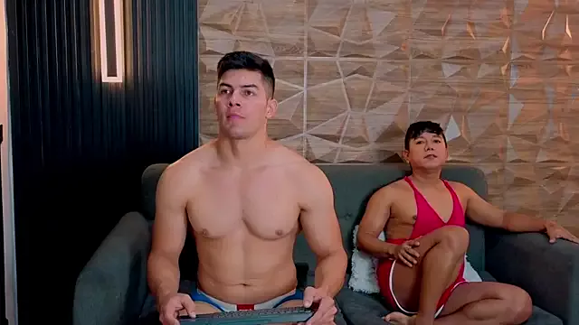 Girls: try live performances with matured performers, from dancing to quirks, in a variety of beautiful sex cams.