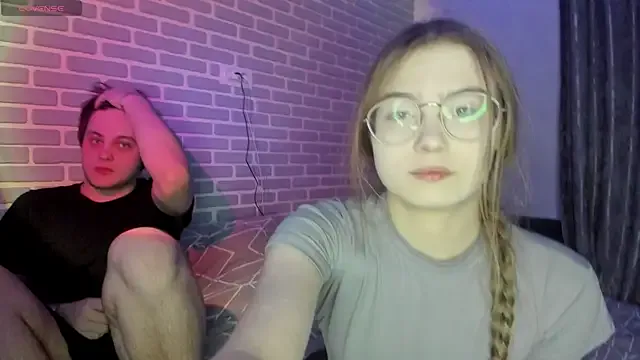 Girls: try live performances with matured performers, from dancing to quirks, in a variety of beautiful sex cams.