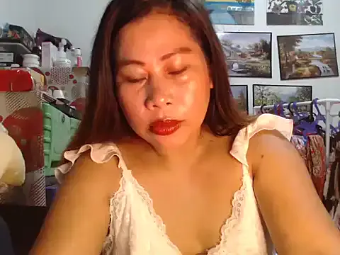 filipina_beauty from StripChat is Freechat
