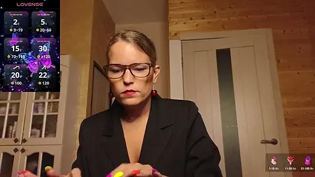findom_lady_shine from StripChat is Freechat