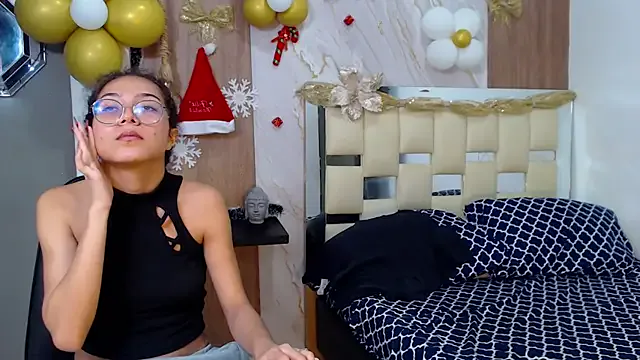 fire_and_moon from StripChat is Freechat