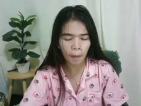 flawless_yue from StripChat is Freechat