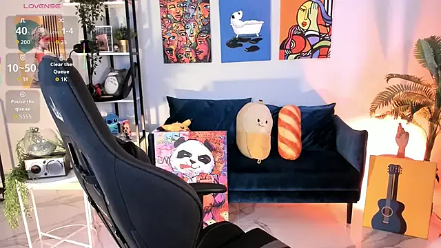 FlexyFox from StripChat is Freechat