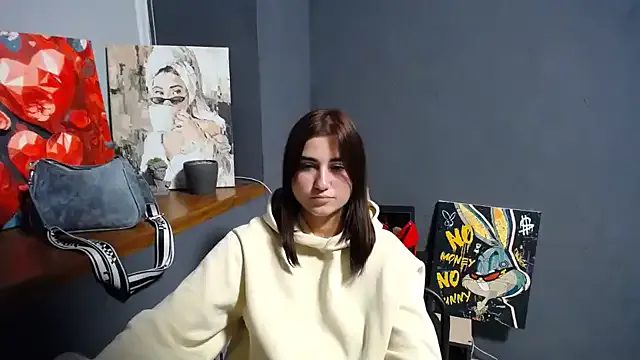 Girls: try live performances with matured performers, from dancing to quirks, in a variety of beautiful sex cams.