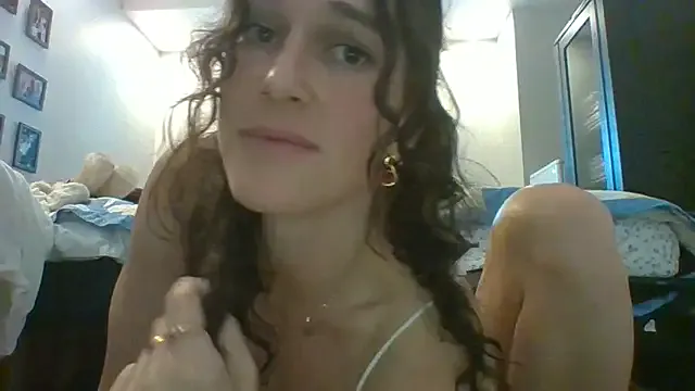 forbiddenbabygirl from StripChat is Freechat