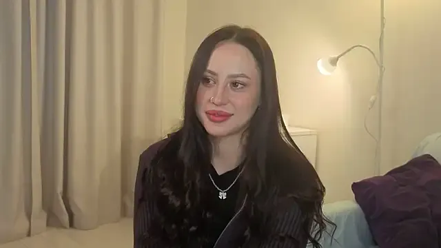 formoneyes from StripChat is Freechat