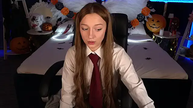 FoxyMayy from StripChat is Freechat