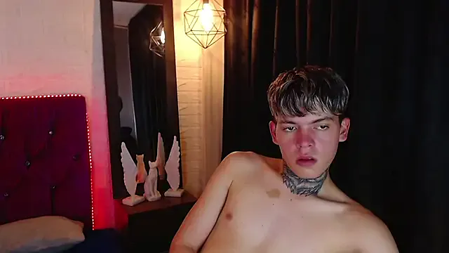 frankboyx from StripChat is Freechat