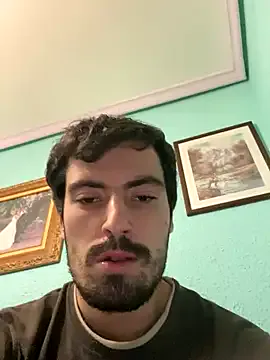 Frantri00@xh from StripChat is Freechat