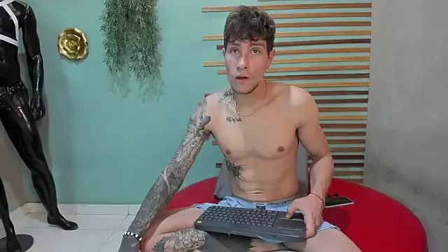 french_sexx from StripChat is Freechat