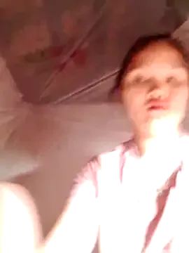 Fucksquirt2k from StripChat is Freechat