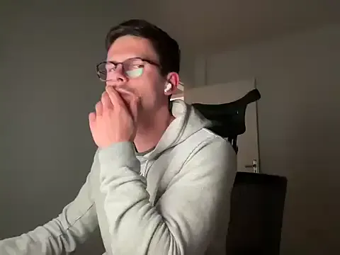 gabemodel from StripChat is Freechat