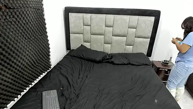 gabi-grey from StripChat is Freechat